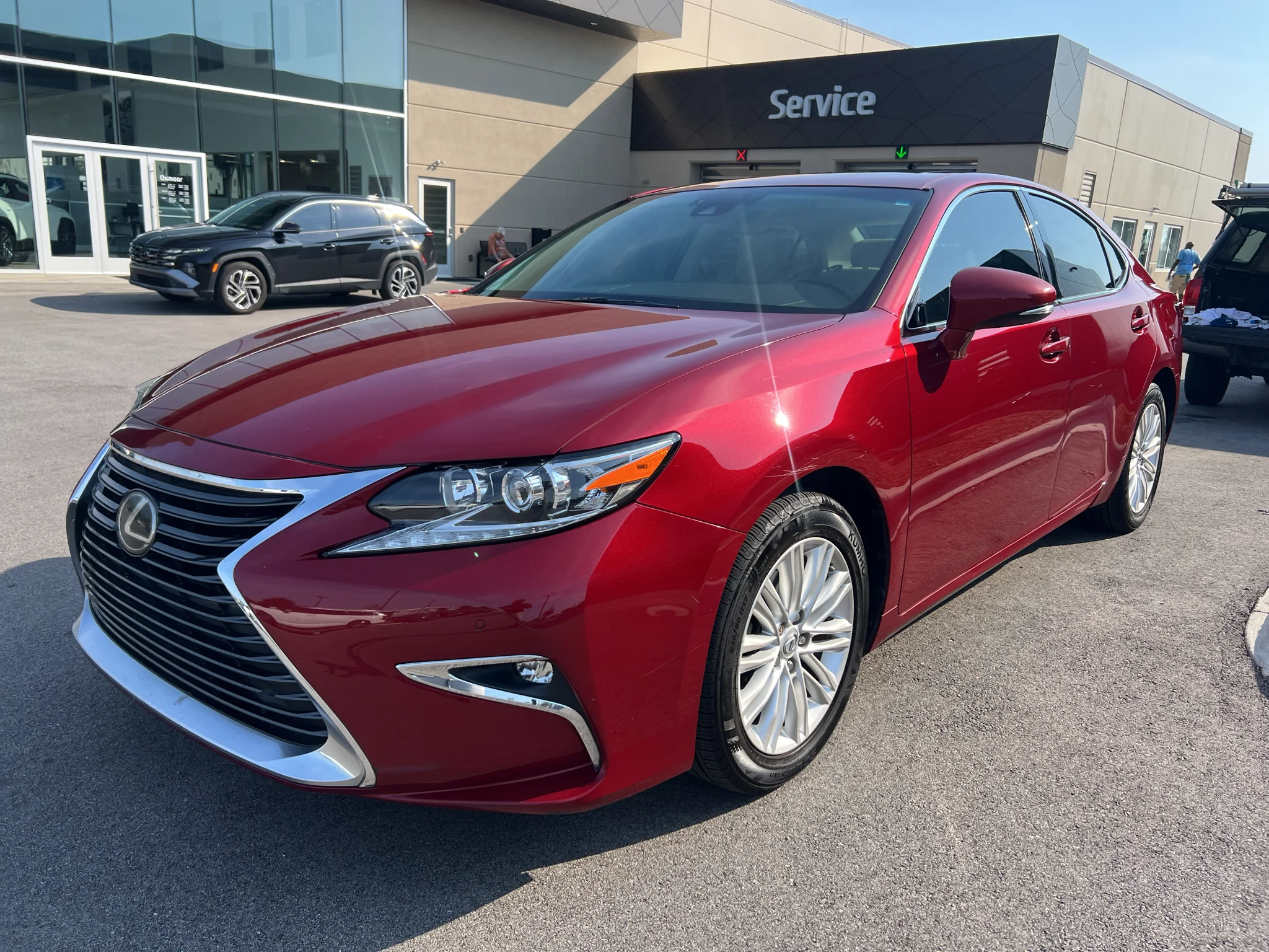 Used 2017 Matador Red Mica Lexus Base image 3