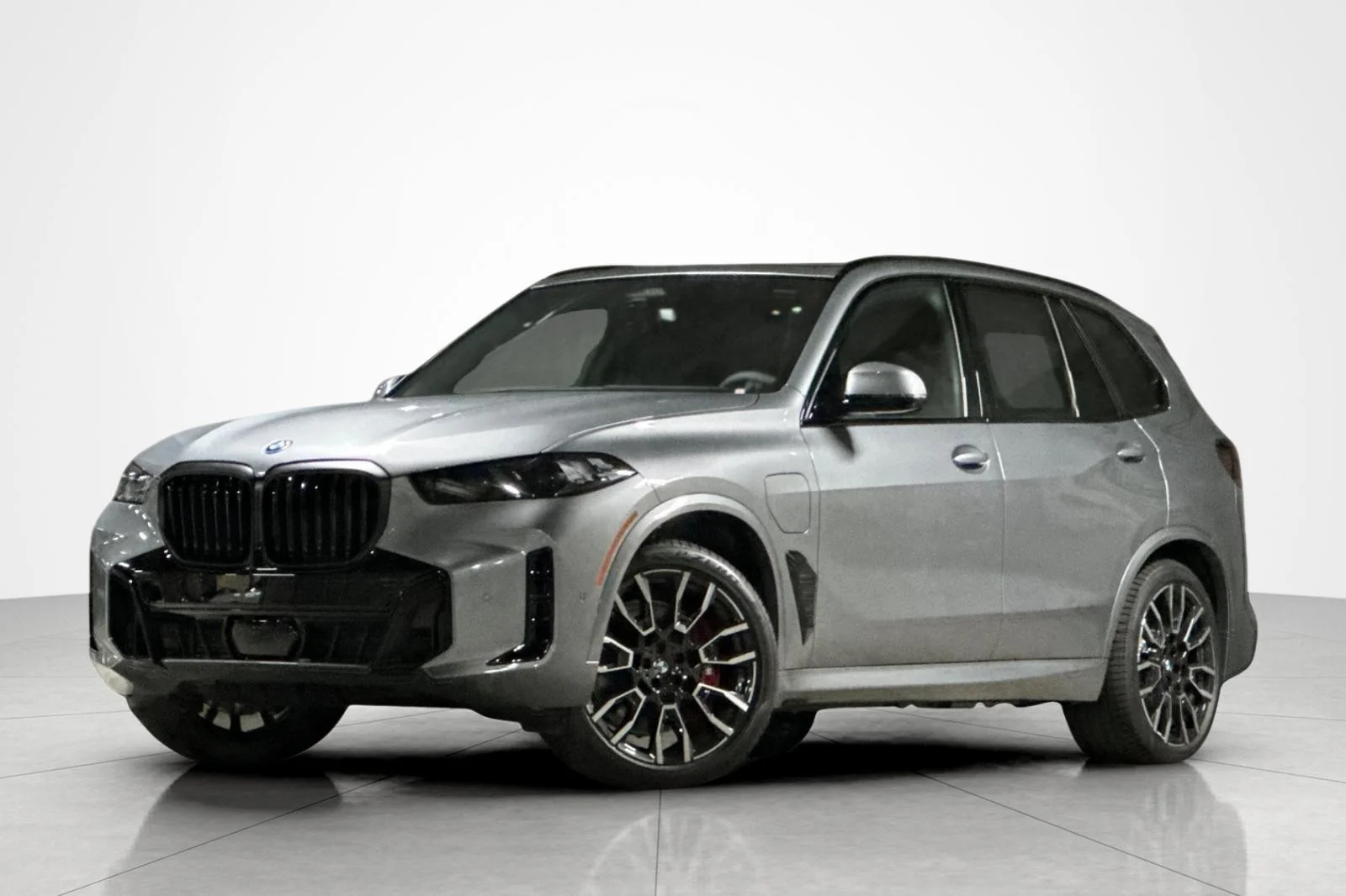 New 2026 Skyscraper Grey Metallic BMW xDrive50e image 1