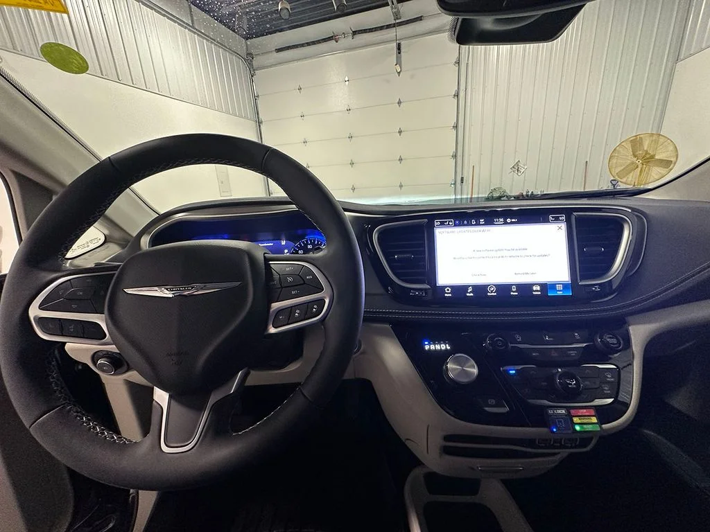 2022 Chrysler Pacifica Touring L - Photo 38