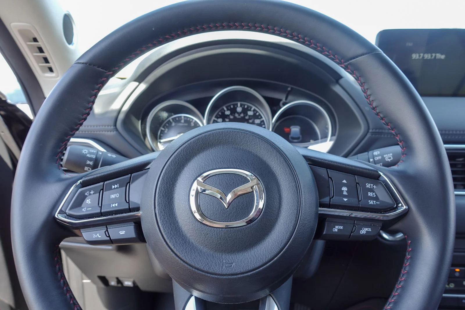 Certified Used 2025 Jet Black Mica Mazda 2.5 S Carbon Edition image 21
