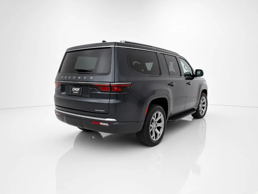 Used 2022 Baltic Gray Metallic Clearcoat Jeep Series I image 8