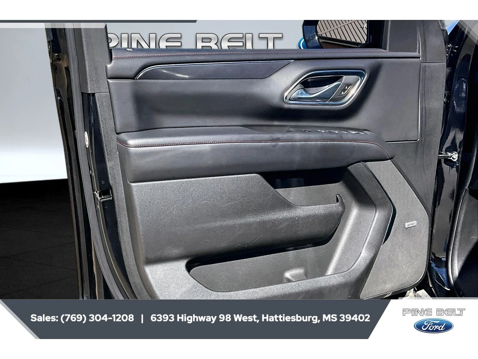 Used 2024 BLACK Chevrolet RST image 17