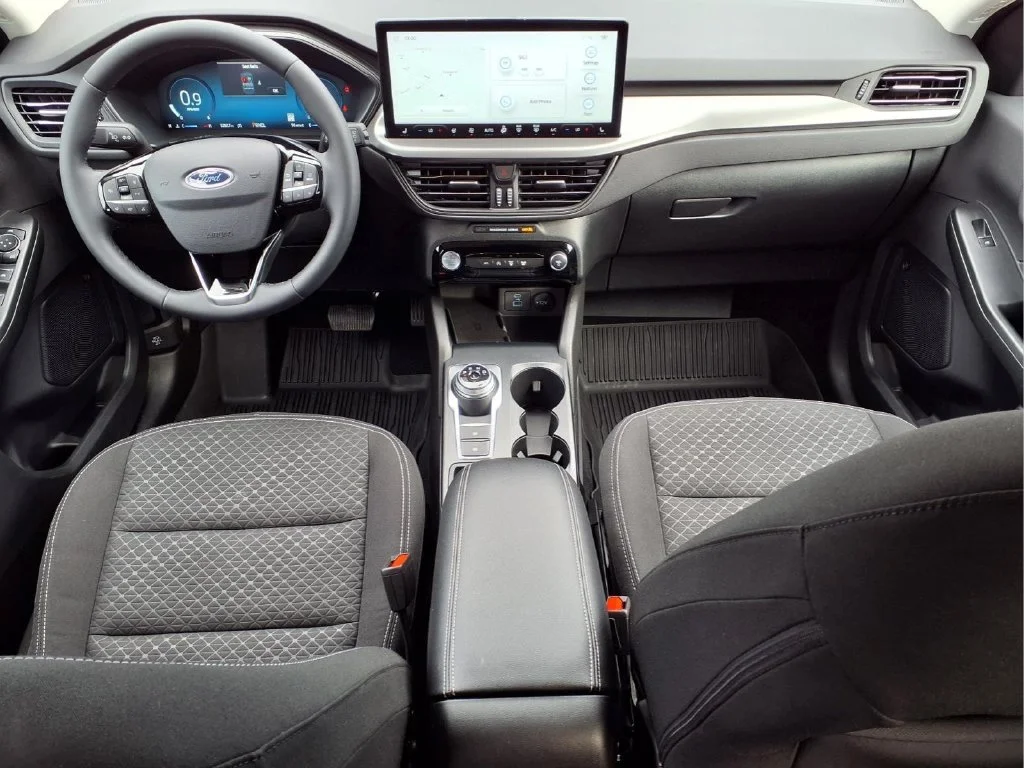 Used 2023 White Ford Active image 11