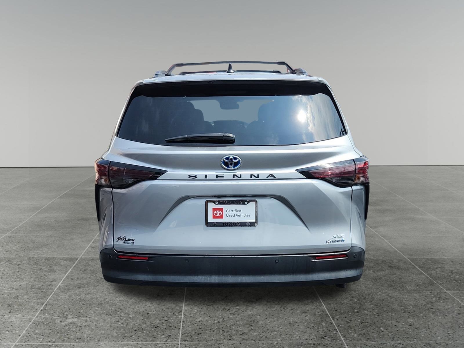 2023 Toyota Sienna XLE - Photo 6