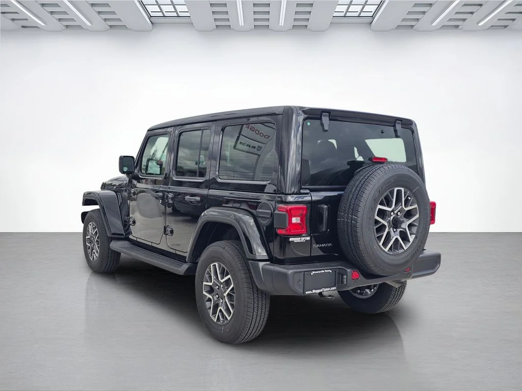 New 2026 Black Clear-Coat Exterior Paint Jeep Sahara image 5