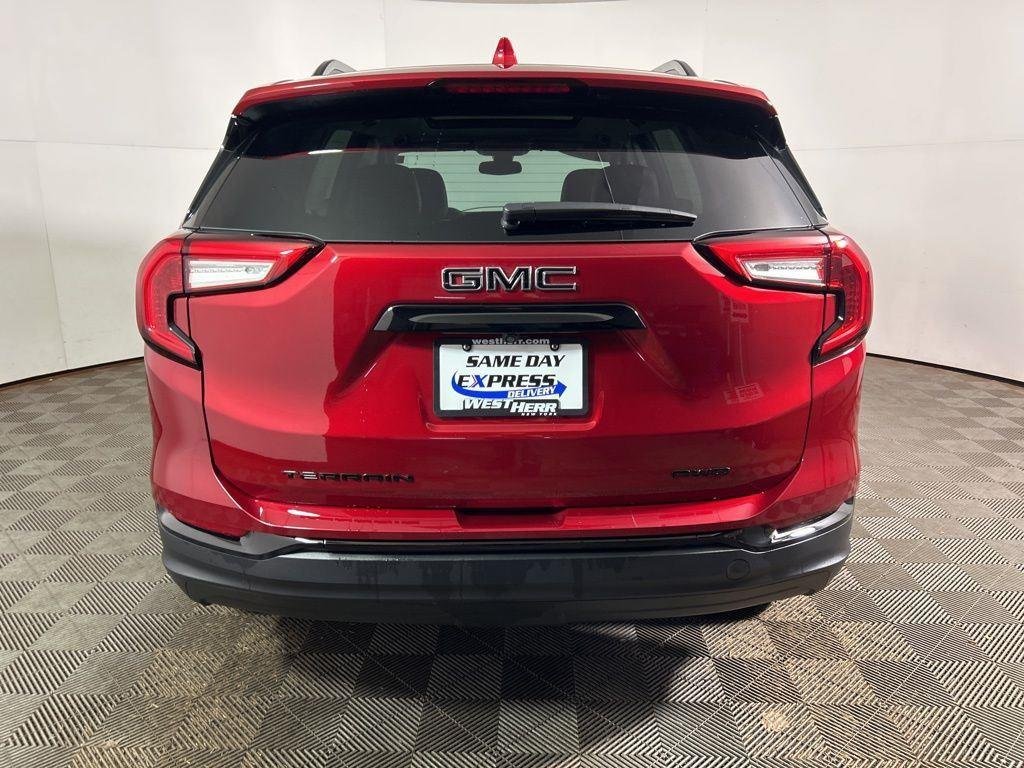 Used 2023 Volcanic Red GMC SLT image 7