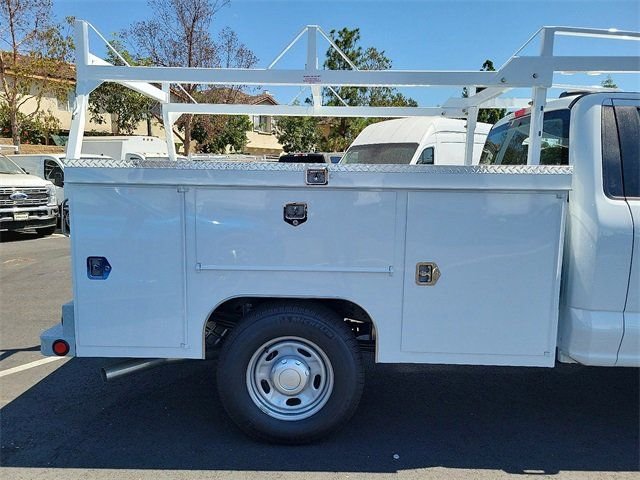 New 2026 Oxford White Ford F-250® XL image 15