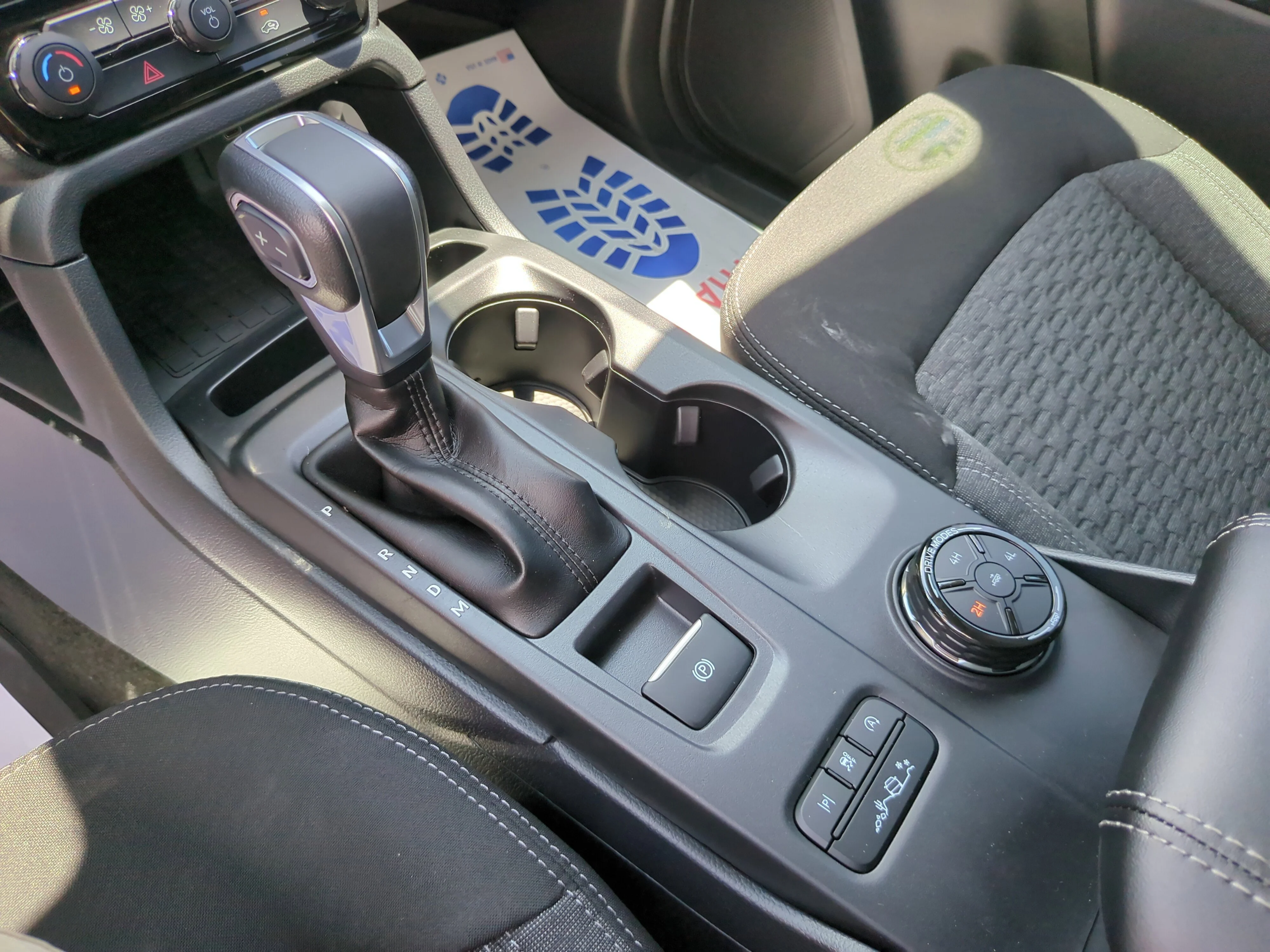 New 2026 Oxford White Ford XLT image 24