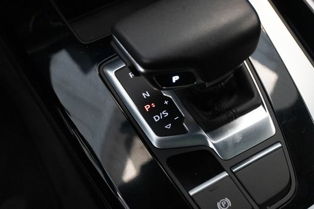 Used 2025 Black Audi  image 16