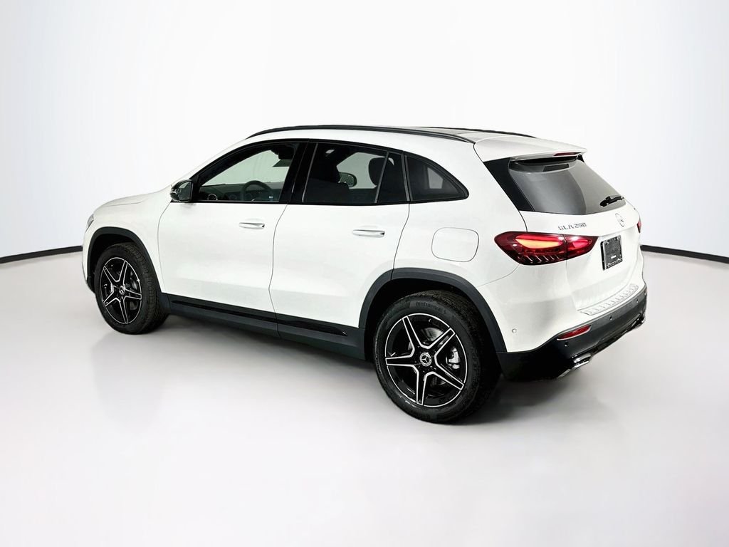 New 2026 Polar White Mercedes-Benz GLA 250 image 5