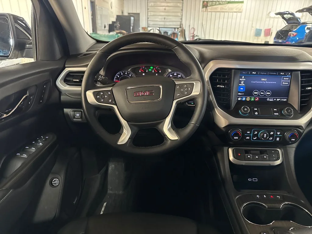 Used 2023 Black GMC SLT image 17
