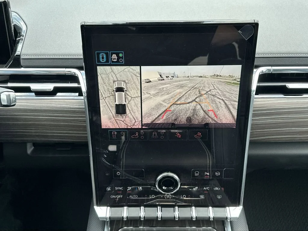 2025 GMC Sierra EV Denali - Photo 19