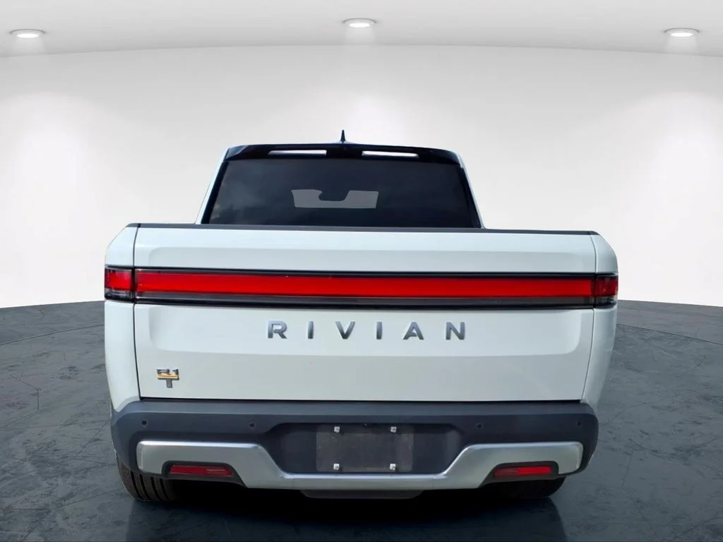 Used 2022 White Rivian Adventure image 16