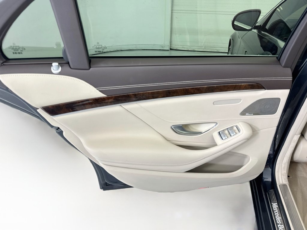 Used 2018  Mercedes-Benz S 450 image 25