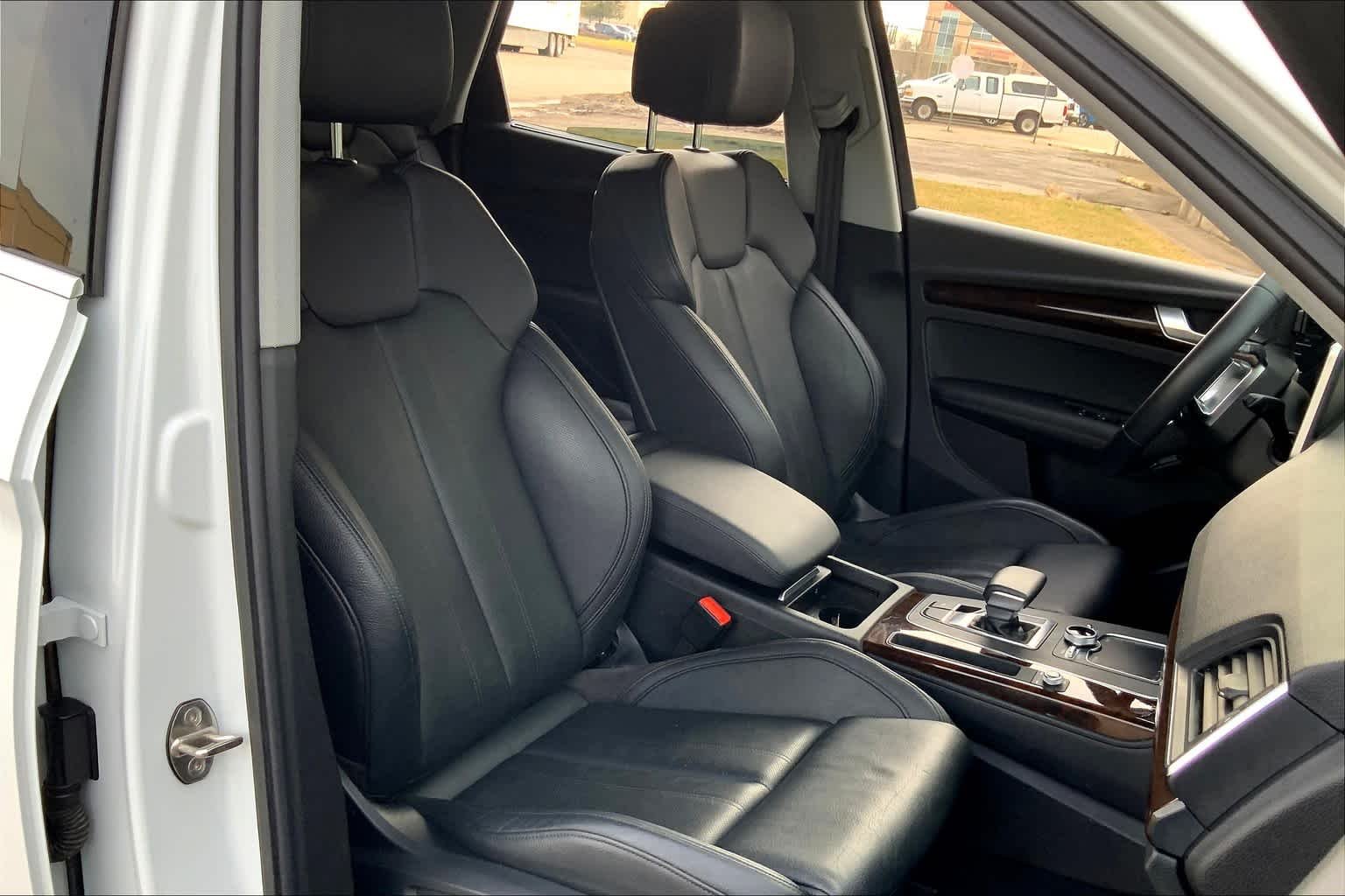 Used 2019 Glacier White Metallic Audi Premium Plus image 8