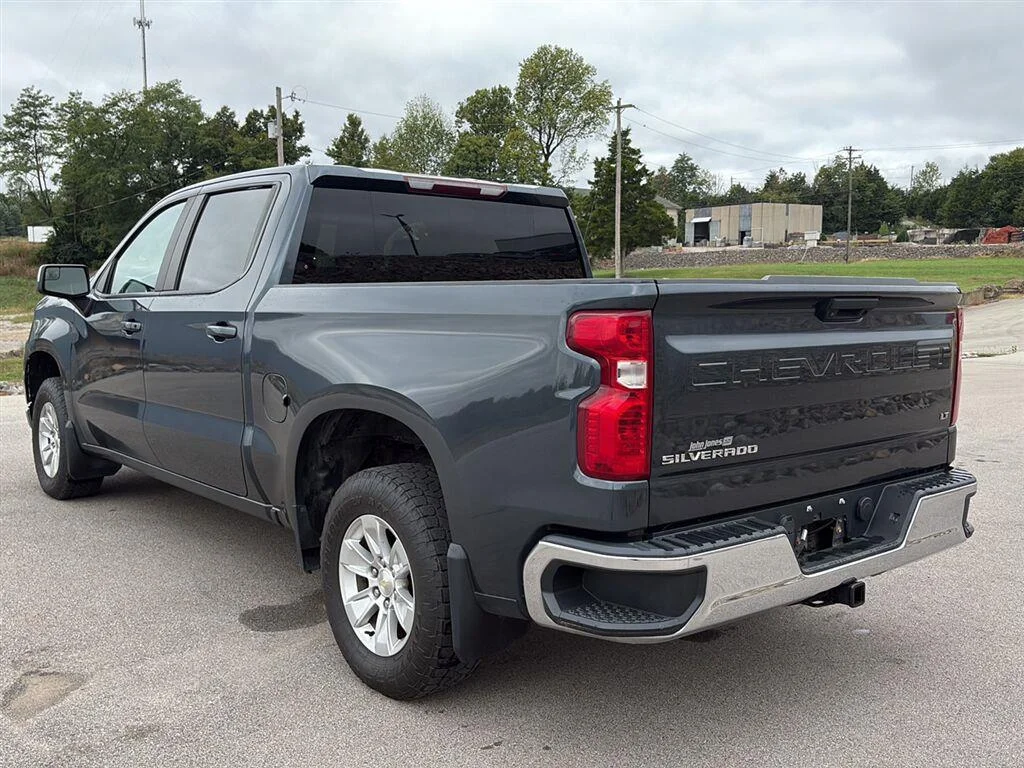 Used 2020 Shadow Gray Metallic Chevrolet LT image 4