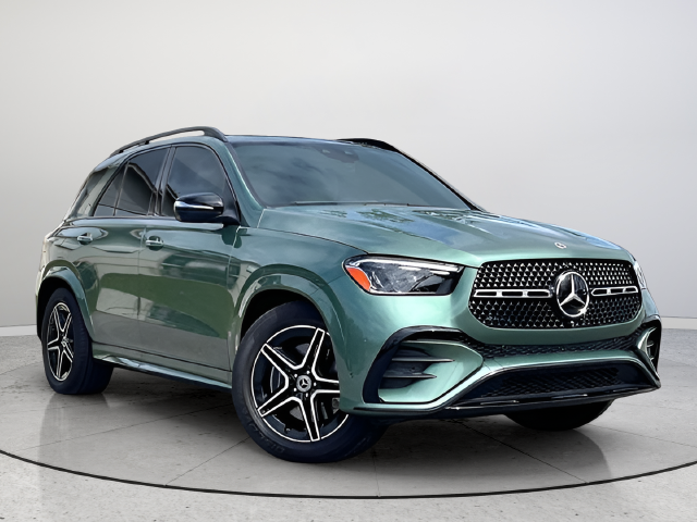 Used 2026  Mercedes-Benz GLE 450 image 1