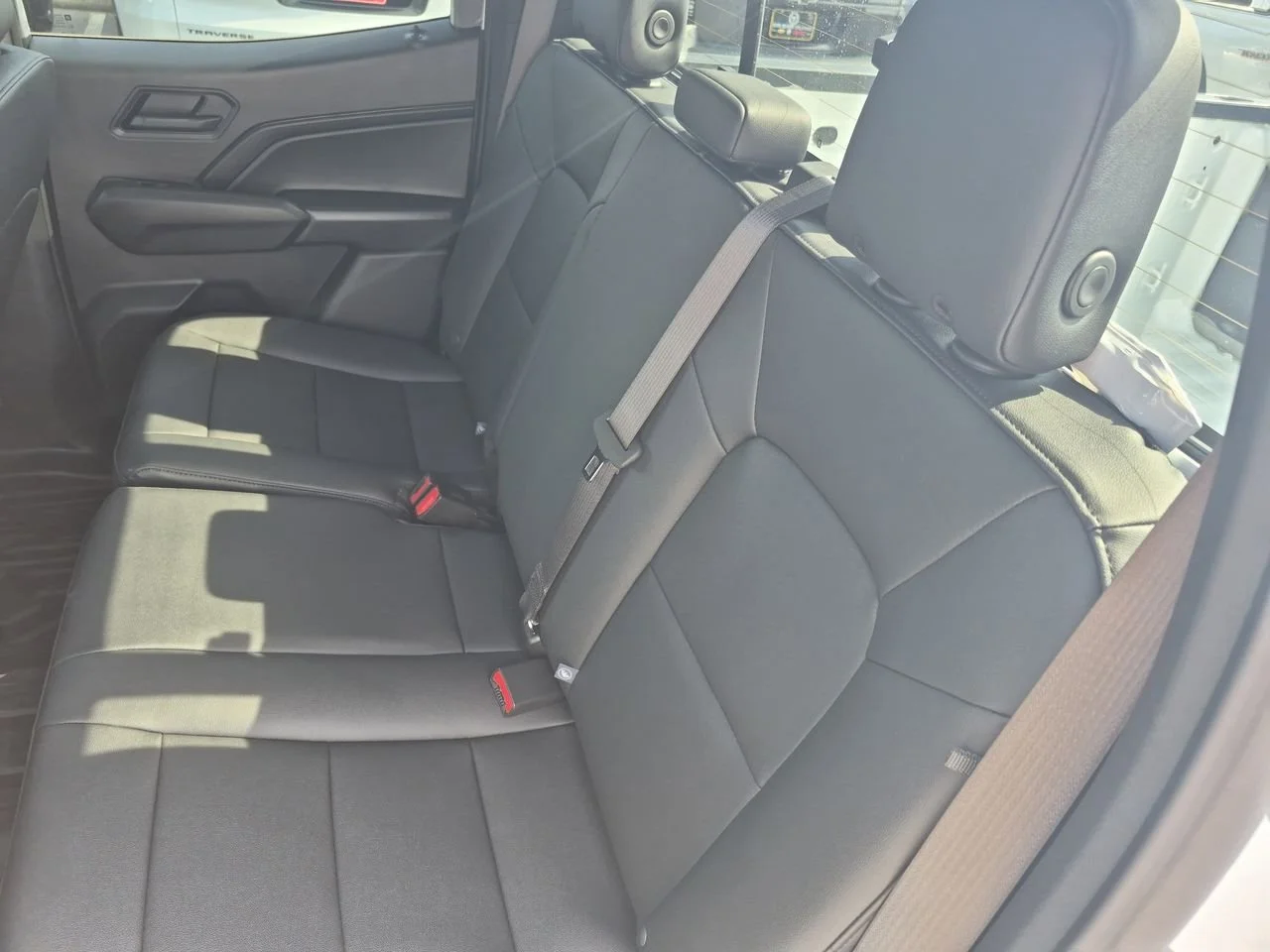 New 2026 Summit White Chevrolet Trail Boss image 24