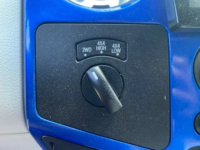 Used 2009 Blue Ford Lariat image 29