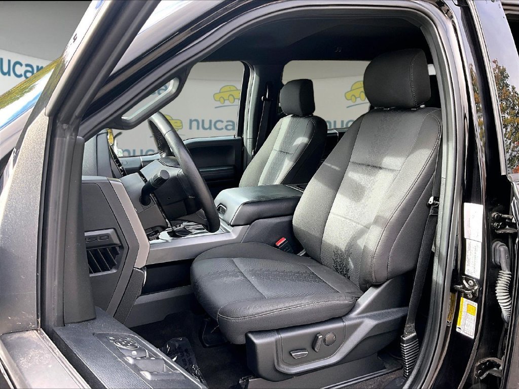 Used 2020 Black Ford XLT image 10