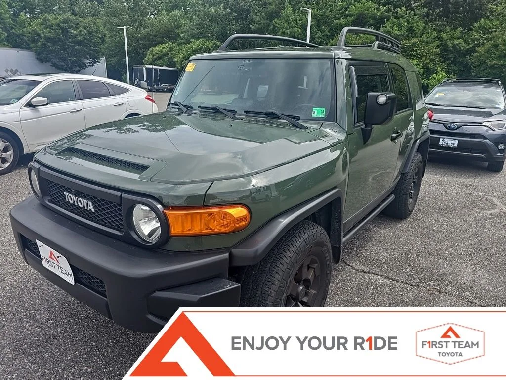 2011 Toyota FJ Cruiser 4x4's photo