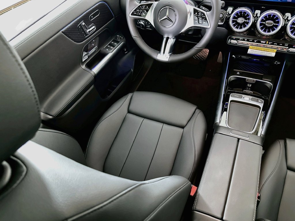 New 2026 Night Black Mercedes-Benz GLA 250 image 53