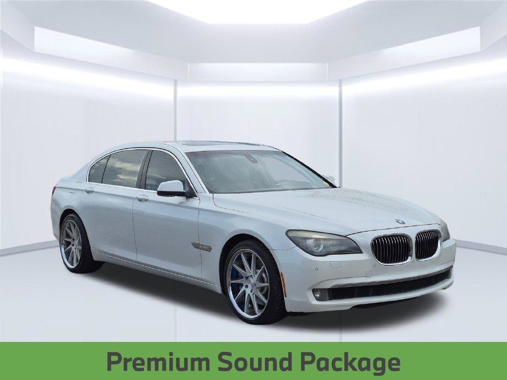 Used 2009 White BMW 750Li image 9
