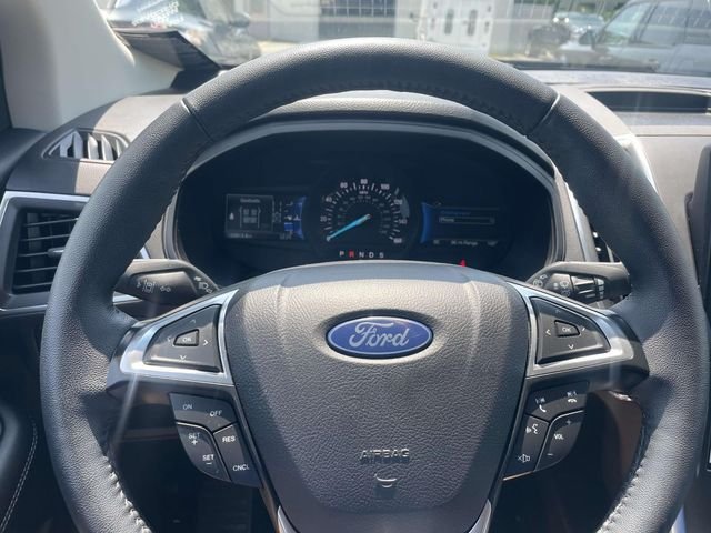 2024 Ford Edge Titanium - Photo 30