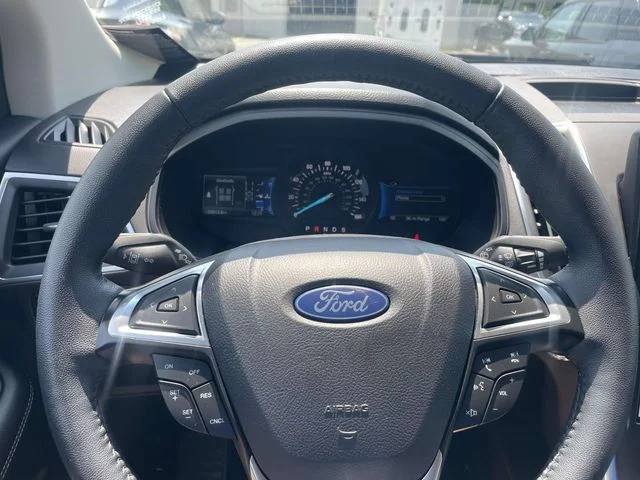 2024 Ford Edge Titanium - Photo 30