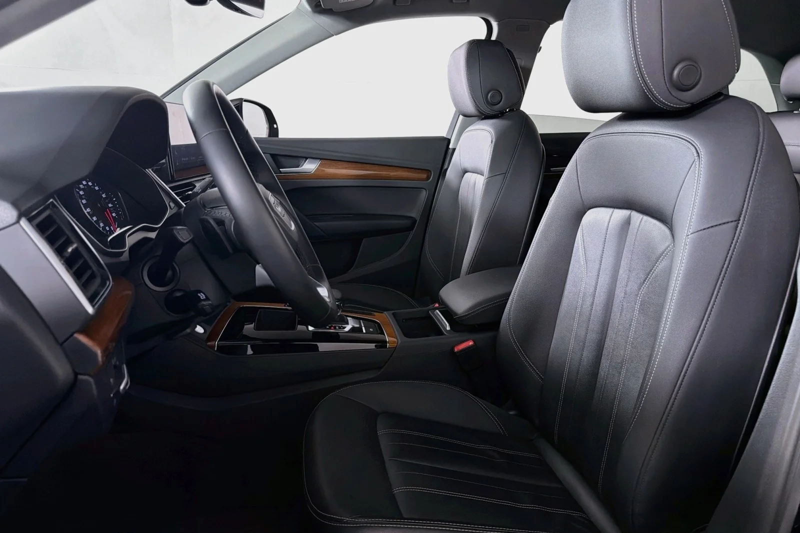 Used 2022 Mythos Black Metallic Audi S line image 17