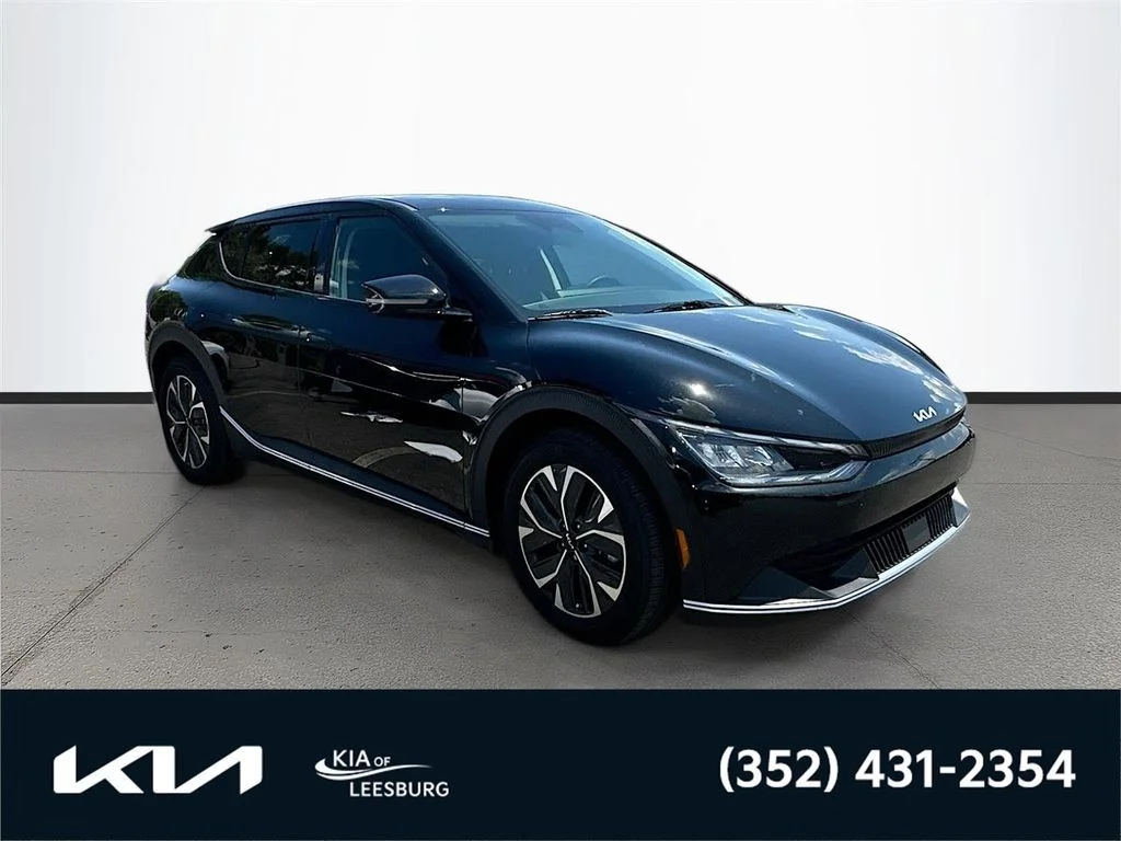 2024 Kia EV6 Light L/R's photo