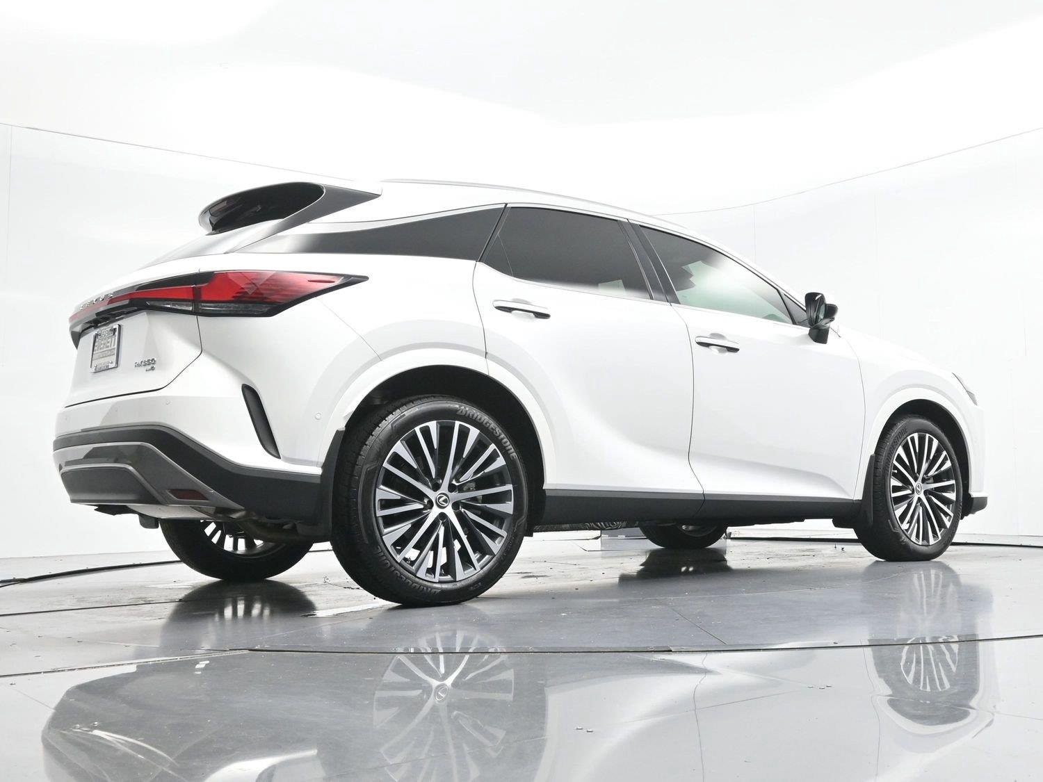 Used 2025 White Lexus RX 350 image 55