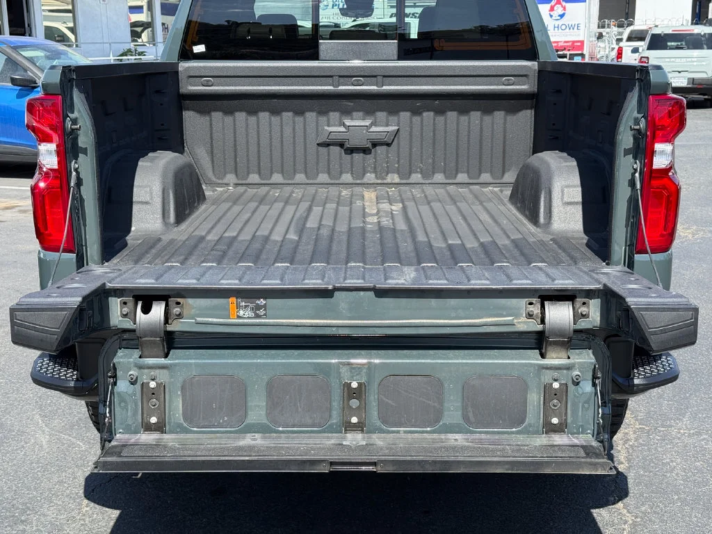 Used 2026 Cypress Gray Chevrolet ZR2 image 12