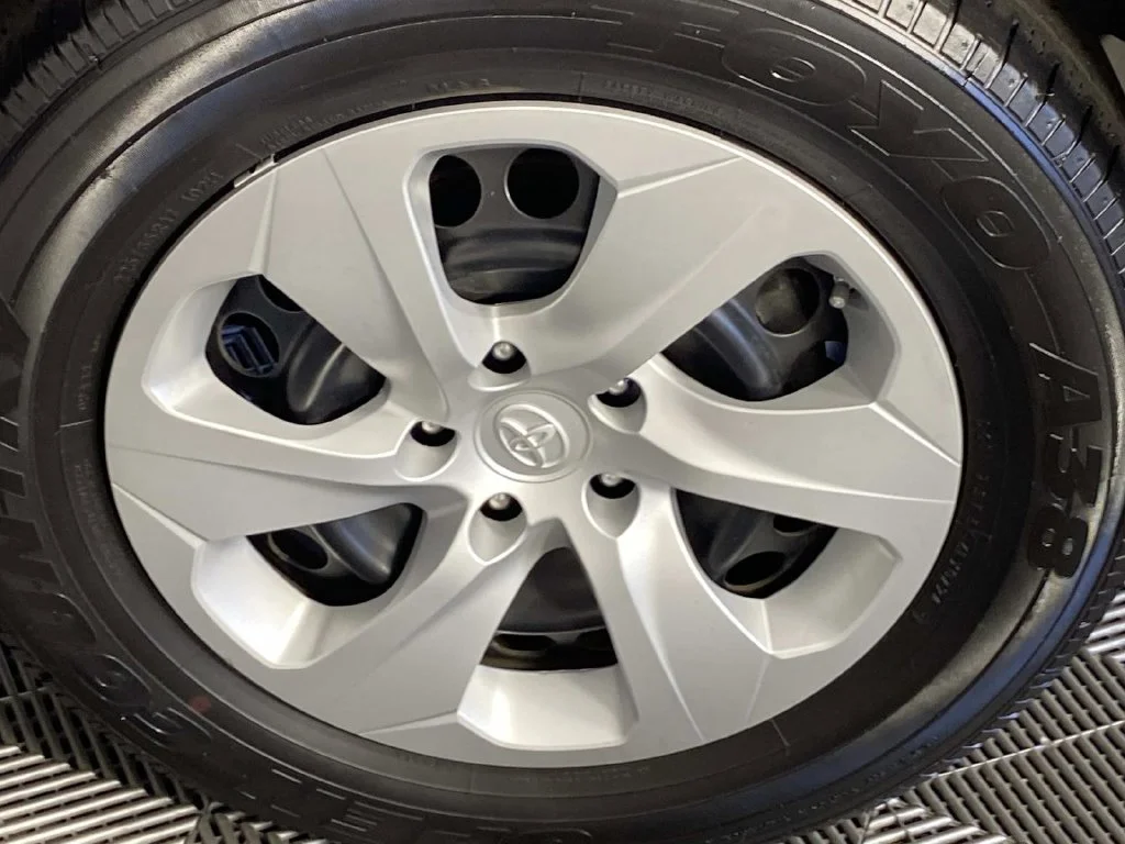 Used 2024 Ice Toyota LE image 27