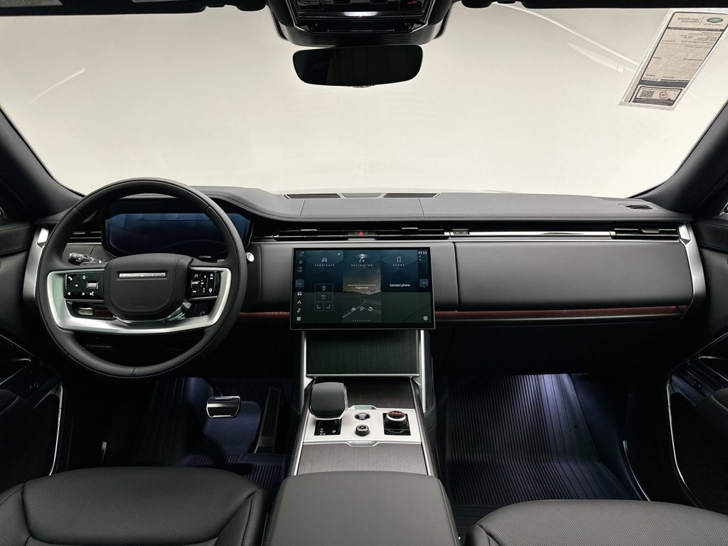 New 2027 Santorini Black Land Rover SE image 8