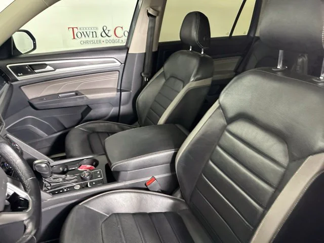Used 2021 Gray Volkswagen 3.6L V6 SEL Premium R-Line image 20