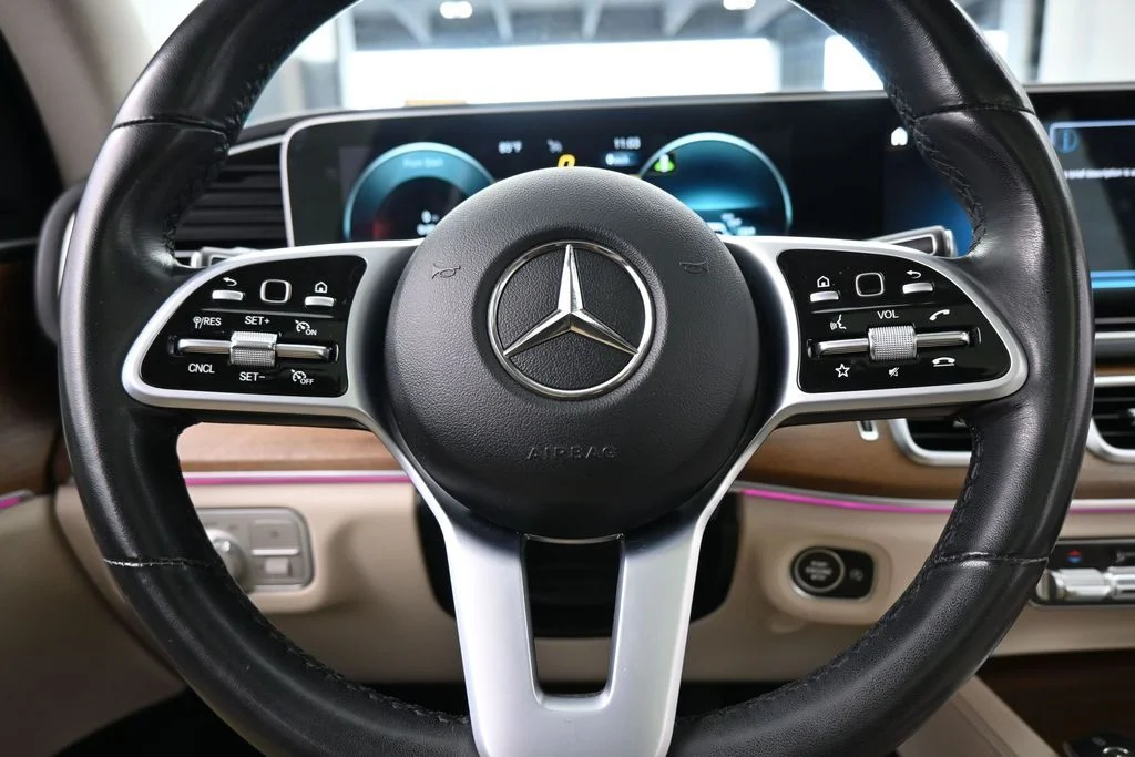 Used 2022 Gold Mercedes-Benz GLE 350 image 32