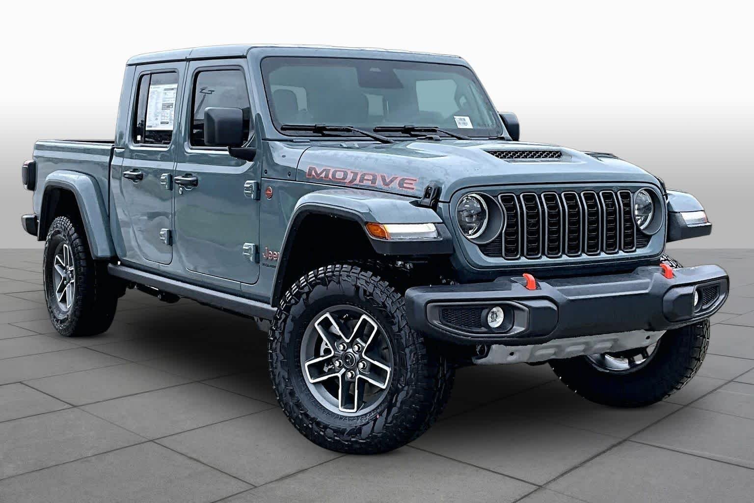 New 2026 Anvil Clearcoat Jeep Mojave image 3