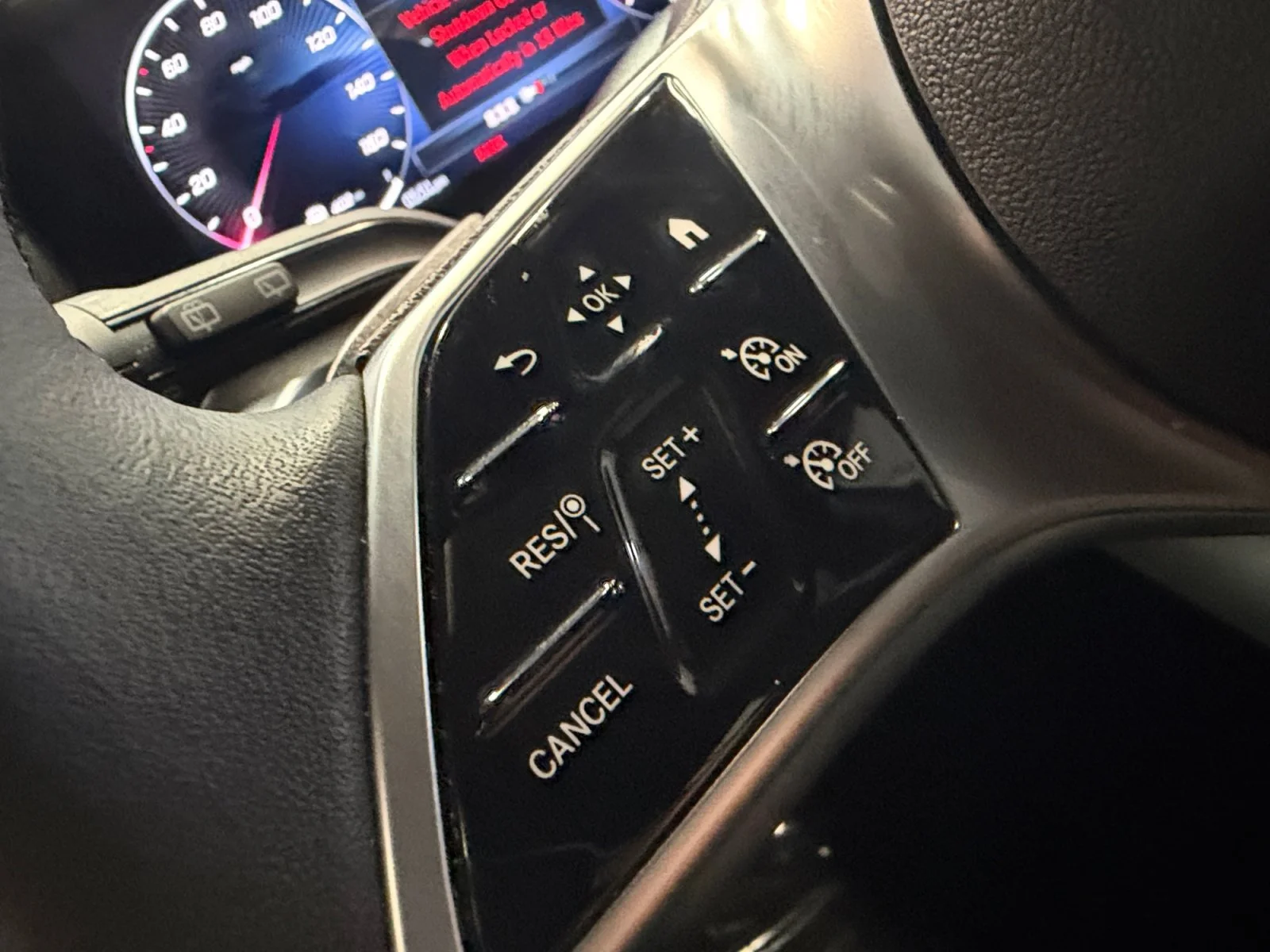 Used 2026 Black Mercedes-Benz GLB 250 image 25
