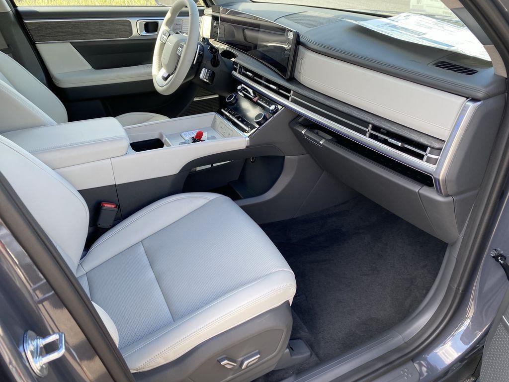 New 2026 Ecotronic Gray Hyundai Limited FWD image 38