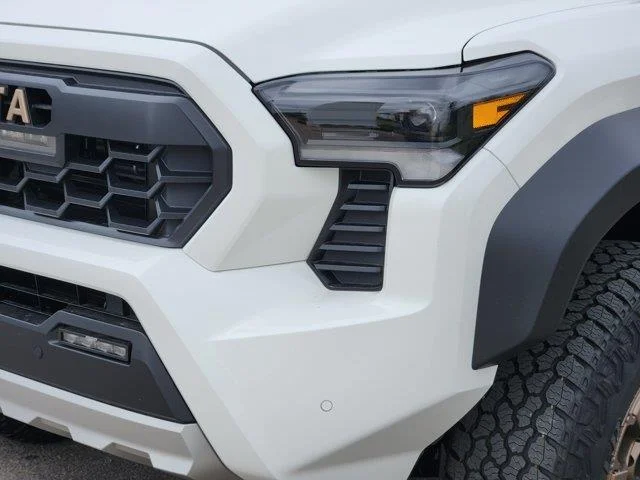 New 2026 White Toyota Trailhunter 4x4 Double Cab 5 ft. box image 6