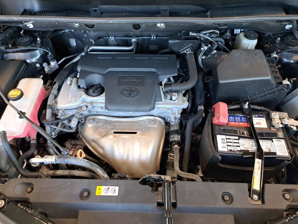 Used 2018 Gray Toyota LE image 34