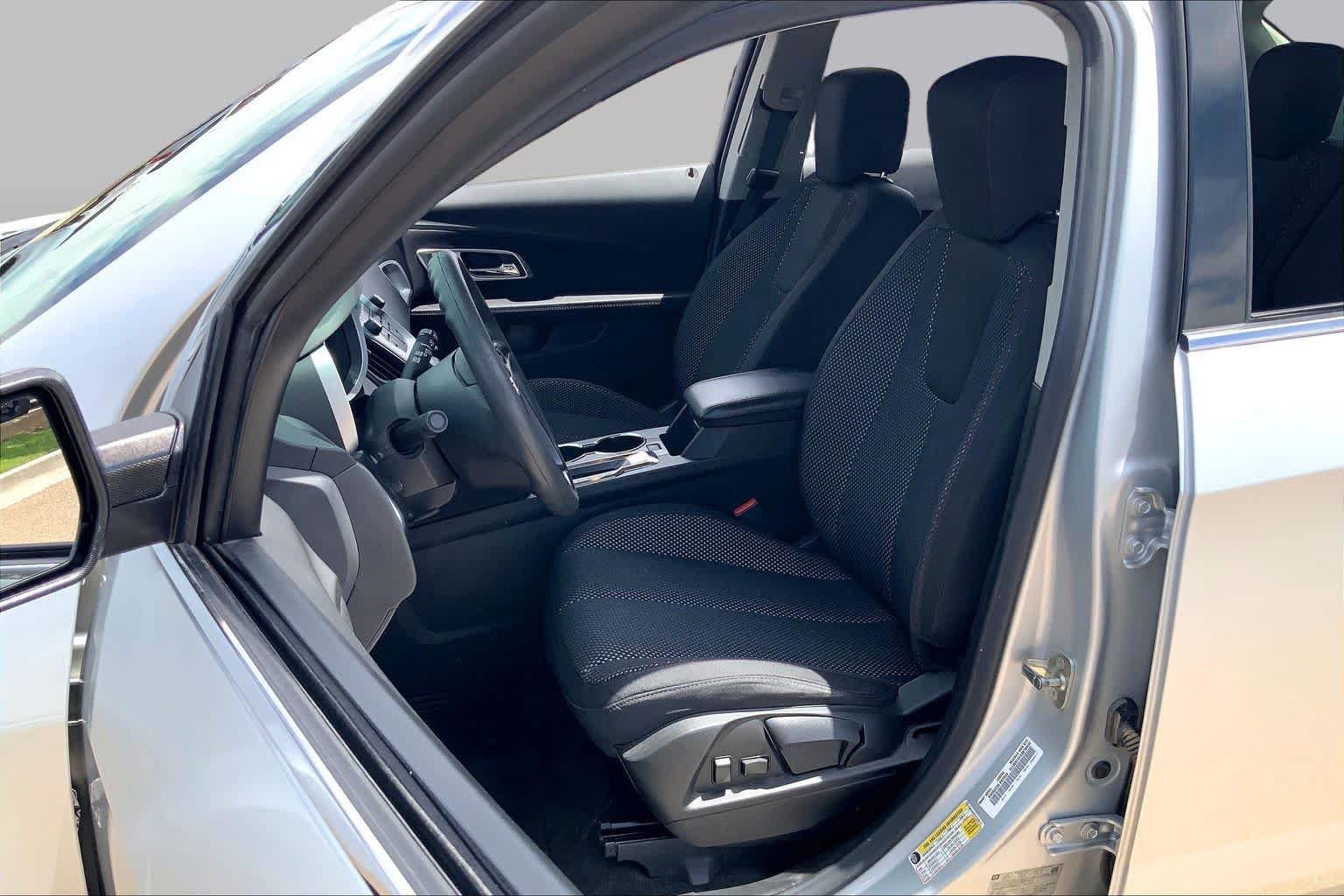 Used 2017 Silver Ice Metallic Chevrolet LS image 8