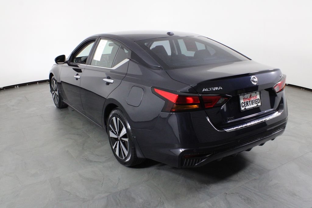 Used 2022 Blue Nissan 2.5 SV image 15