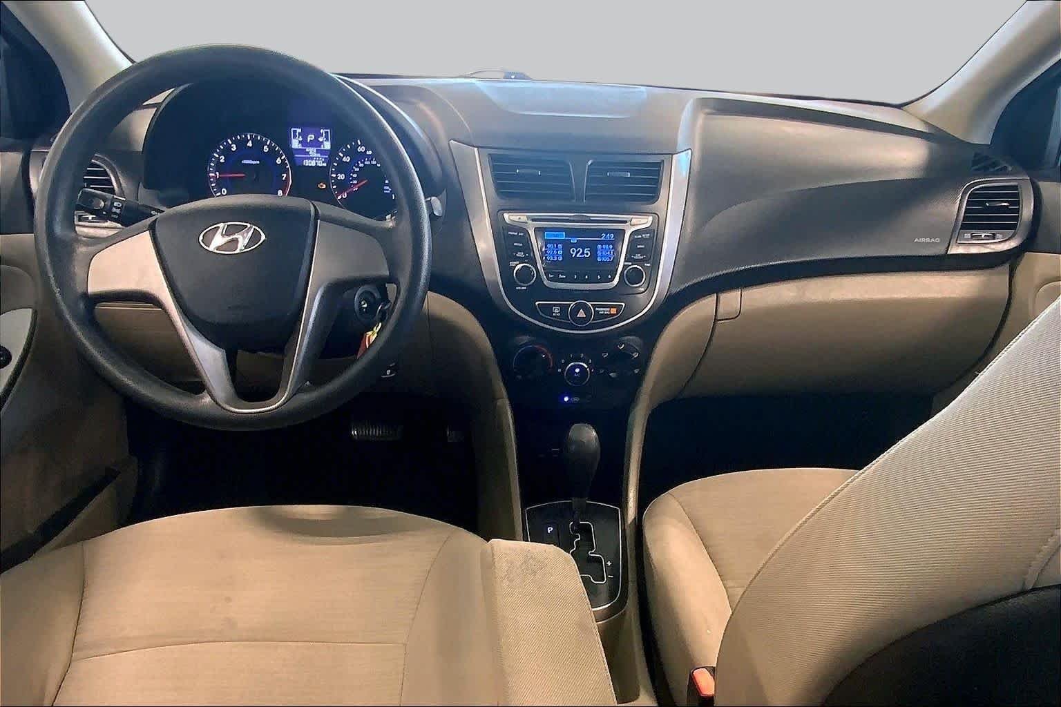 Used 2016 Boston Red Metallic Hyundai SE image 16
