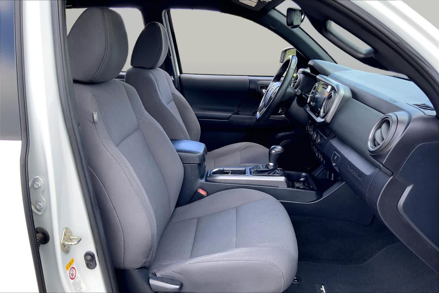 Used 2019 Super White Toyota TRD Sport image 9