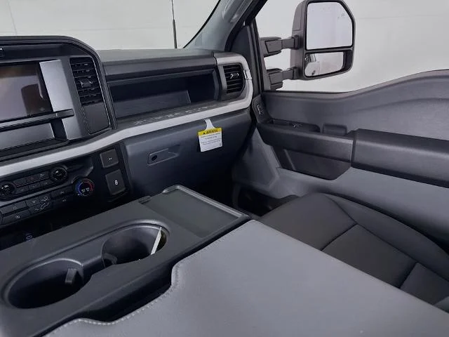 New 2026 Oxford White Ford F-250® XL image 50