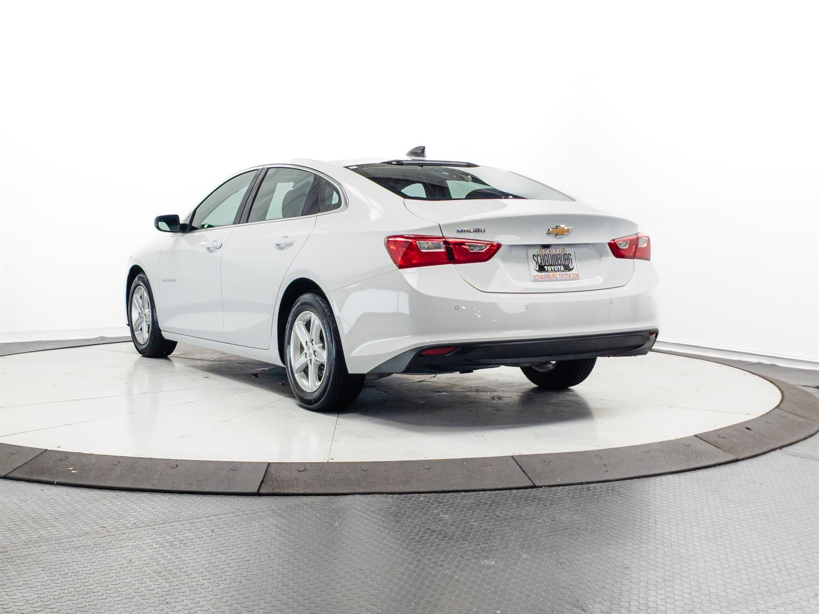 Used 2023 White Chevrolet LS image 7