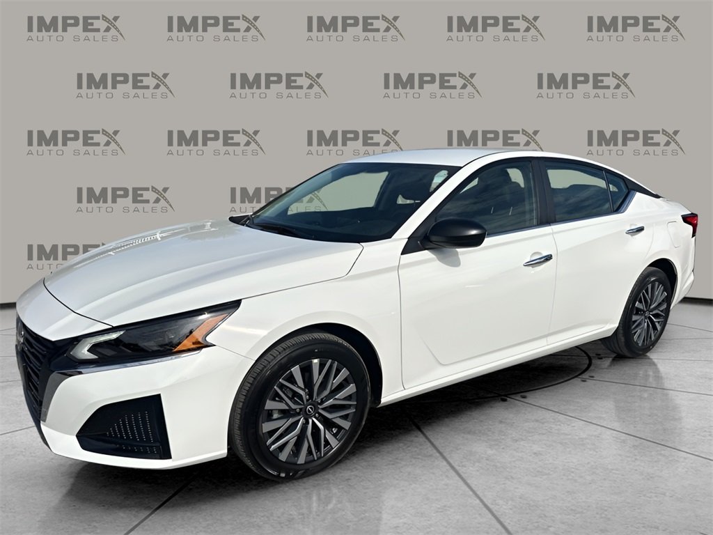 2025 Nissan Altima SV