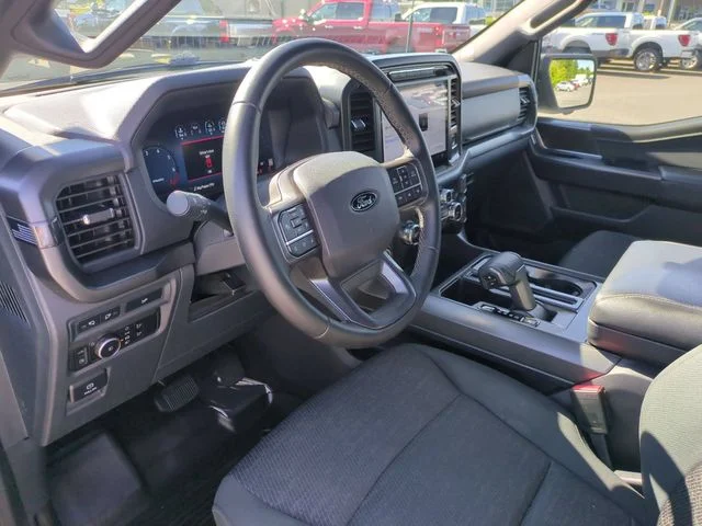 Used 2024 Gray Ford XLT image 15